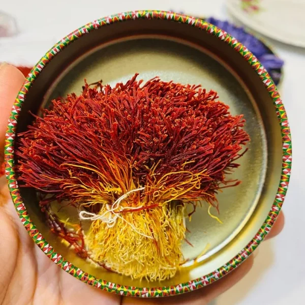 زعفران دسته دخترپیچ پنج گرمی