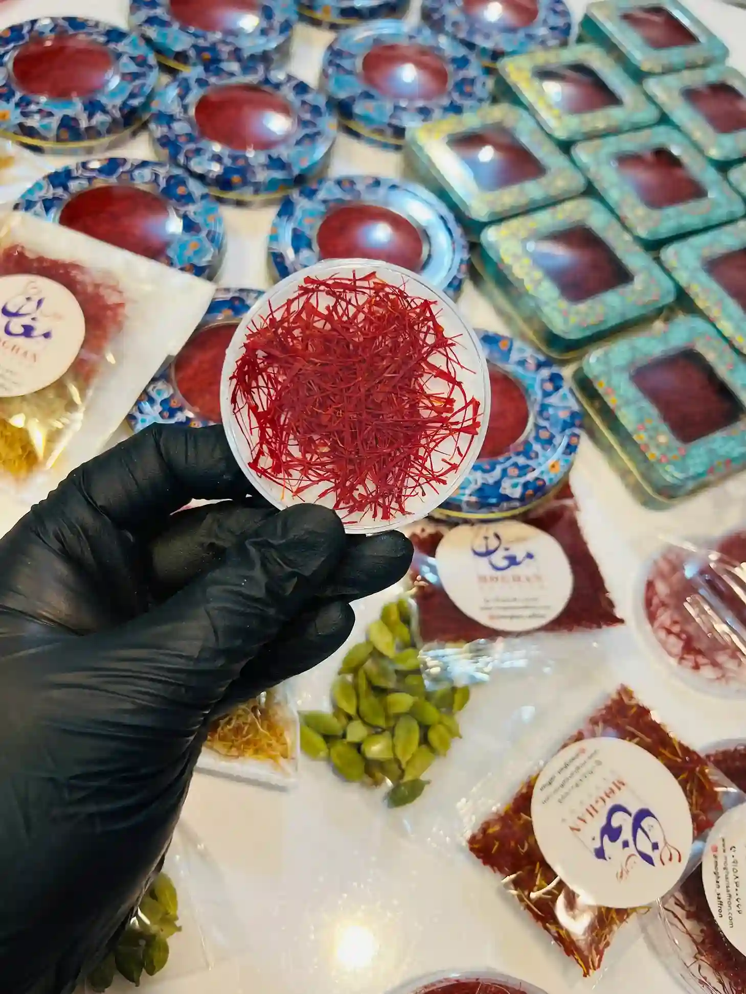 زعفران سوپرنگین صادراتی یک گرمی با کیفیت طبیعی زعفران سوپرنگین صادراتی یک گرمی با کیفیت طبیعی