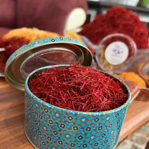 زعفران سوپرنگین صادراتی 5 مثقالی با ظرف خاتم