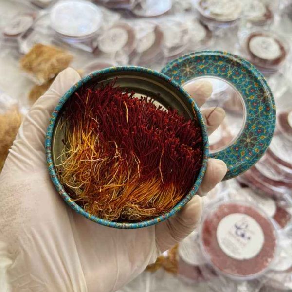 زعفران دسته دخترپیچ یک مثقالی با ظرف خاتم